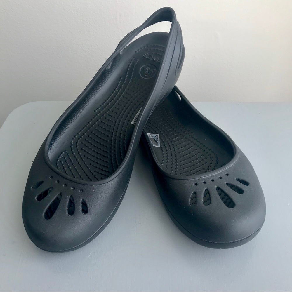 NWOB Crocs Thea sling back flats